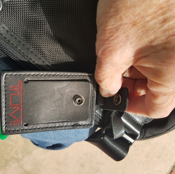 Tumi Satchel.  Laptop fits - Picture 4 of 6